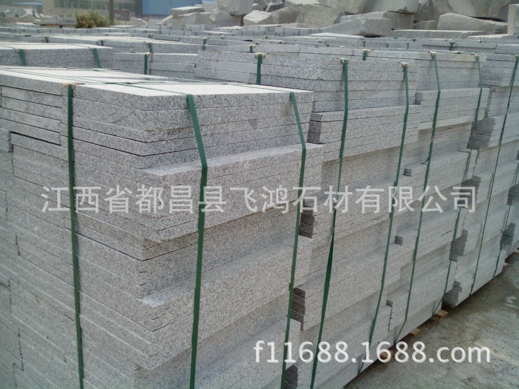 九江G603芝麻白花岗岩在园林铺装中的应用与荔枝面喷砂加工工艺